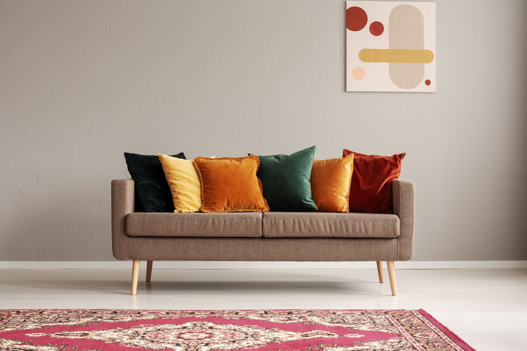 sofa gaya vintage untuk ruang sempit